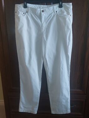 Jones Studio White Button-Front Pants